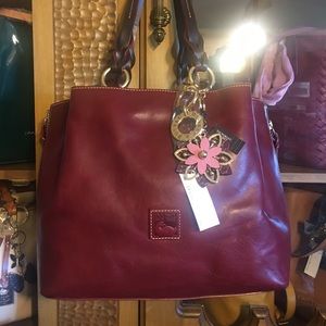 Dooney Large Zip Barlow in Bordeaux Florentine